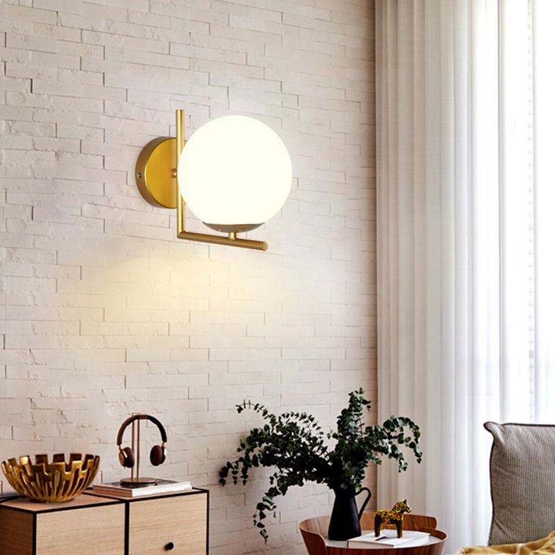 1 licht wit glazen wand gemonteerd verlichtingsbeveiliging moderne orb wandlichtwagentjes voor slaapkamer