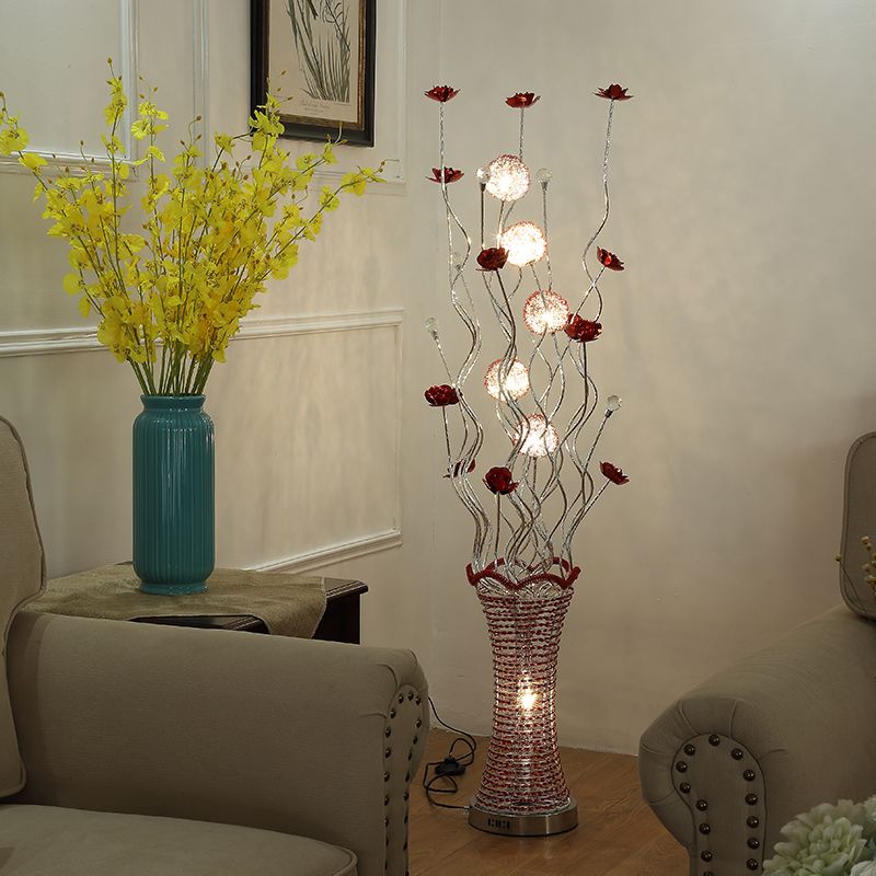 Vina LED Piso de pie Luz decorativa lámpara de lectura de piso de aluminio plisado en rojo