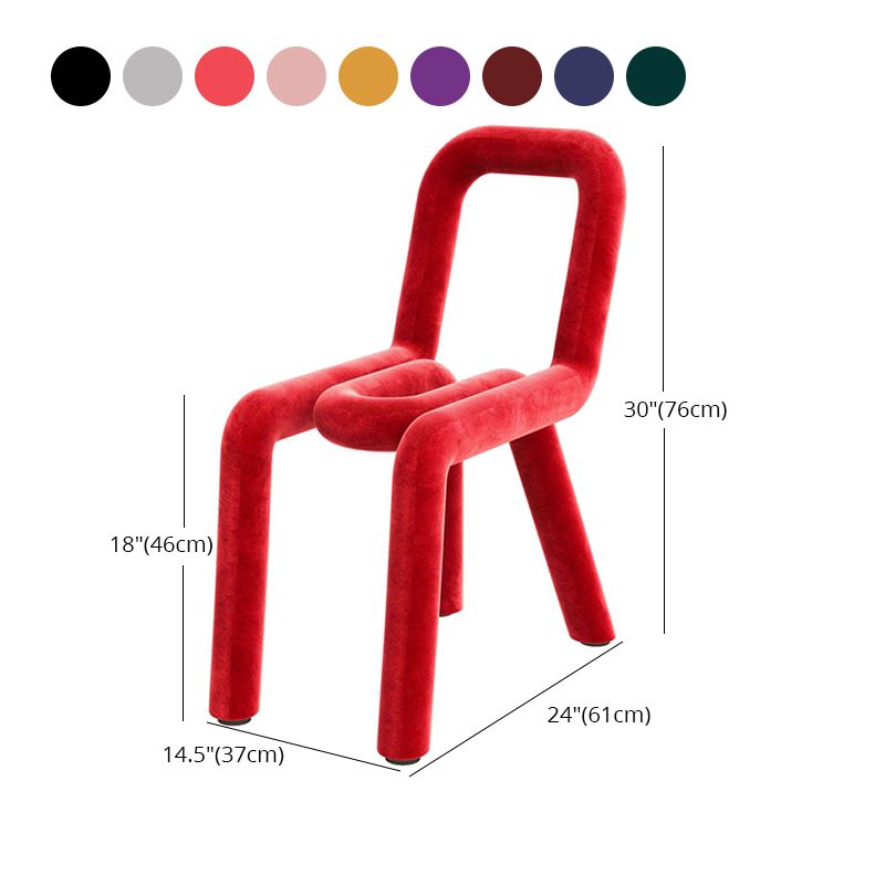Silla lateral de terciopelo de hotel de estilo diseñador, acabado mate, parte trasera abierta, silla de comedor