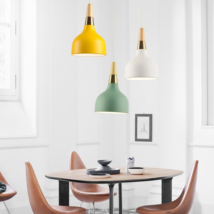 Wooden Top Down Lighting Pendant Nordic Style Metal Ceiling Pendant Lamp for Restaurant