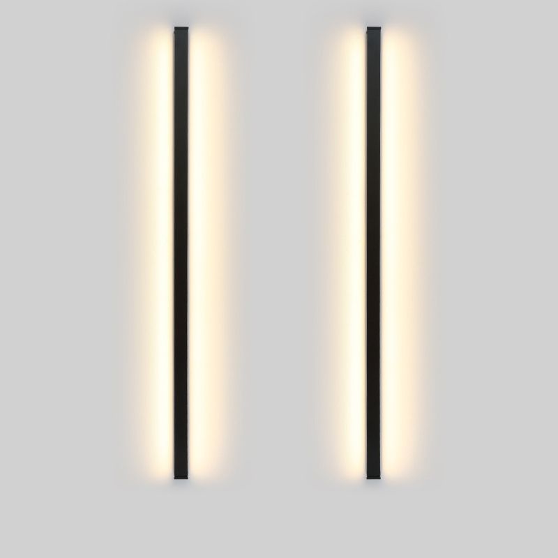 Slim Stick Wall Mount Lighting Minimalist Metallic LED Hallway Surface Wall Sconce in Black
