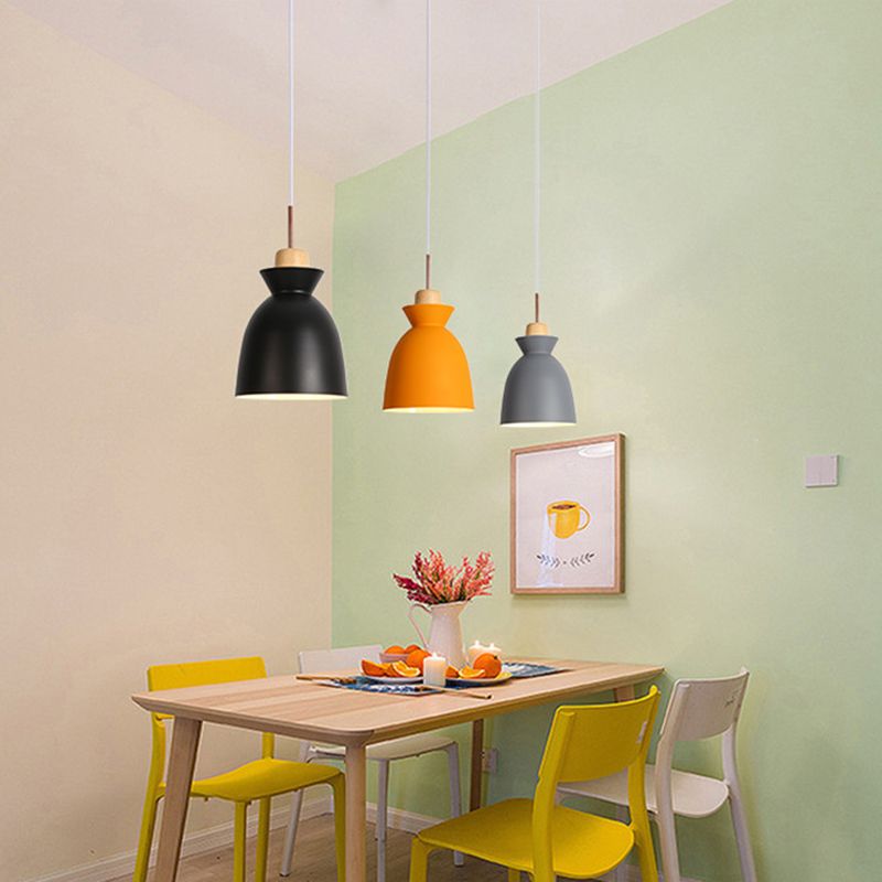 Tonalità in metallo appeso leggero stile nordico 1 ristorante leggero con soffitto a sospensione con top in legno