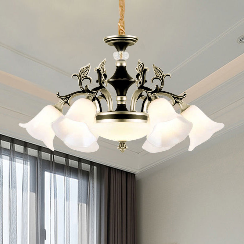 Metallic zwart-gouden gesuspendeerde verlichtingsarmatuur curvy arm 6/8-licht traditionele stijl kroonluchter met bloemglasschaduw