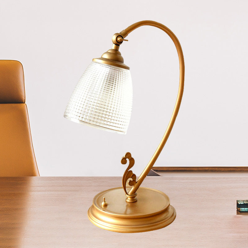 Gold 1 Bulbe Light Light Vintage Metal Swooping Bras Table Table Table avec une teinte en verre transparent évasé