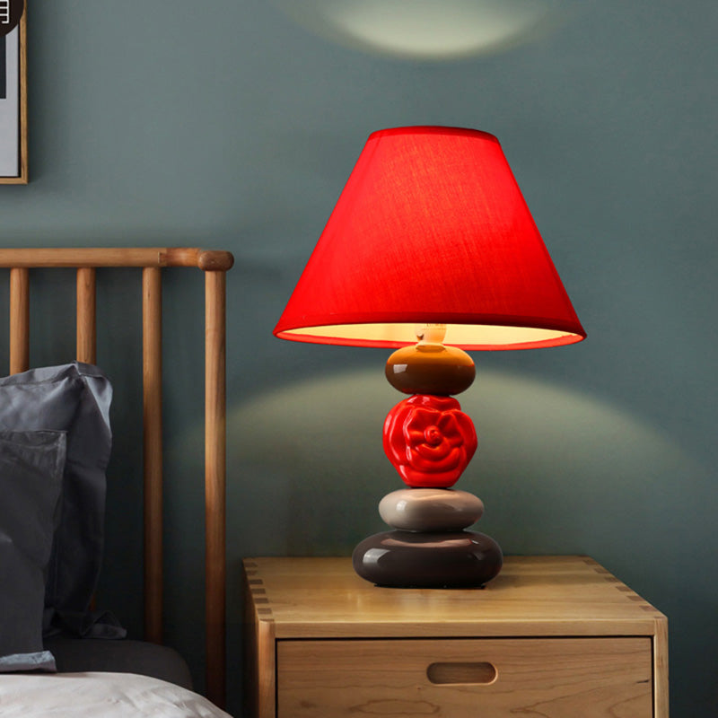 1 Bulb Table Lamp with Cone Shade Fabric Vintage Style Guest Room Ceramics Desk Light in Red
