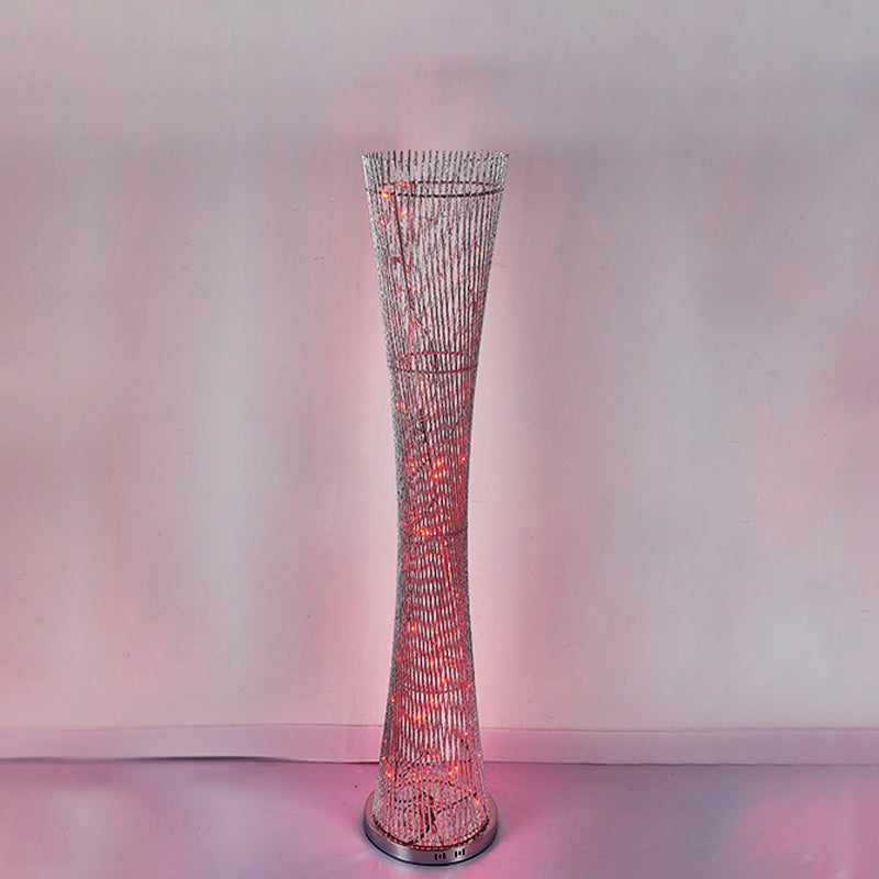 Canton Tower Aluminio Stand Up Light Art Decor Lámpara de lectura de dormitorio LED en plata