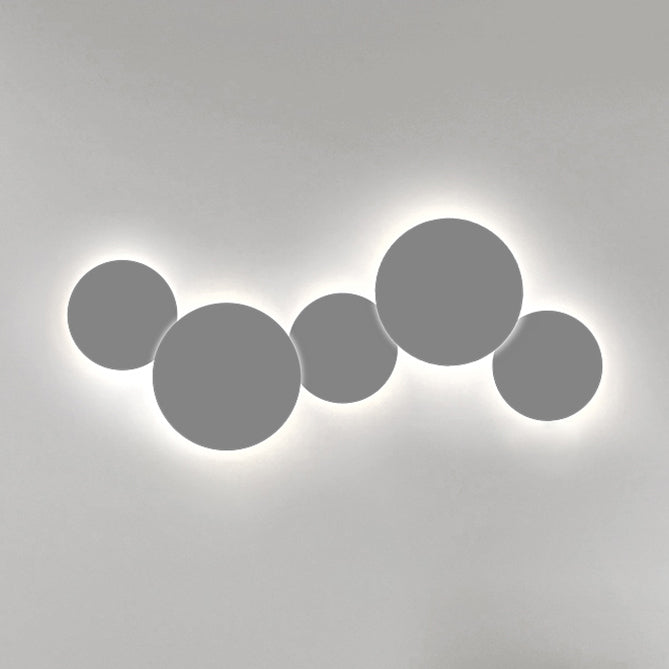 Lámpara de pared de metal de metal en forma de minimalismo iluminación de pared LED integrada de luz cálida/blanca en gris/blanco, 47.5 "/52" de ancho