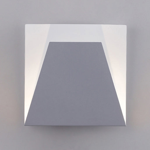 Geometric Metal Wall Lamp Simplistic Style LED White Wall Light Sconce in Warm/White Lighting for Bedroom
