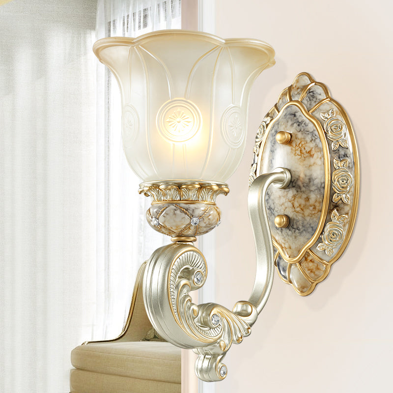 Vintage Scalloped Wall Light Fixture 1/2-Light White Glass Wall Mount Lamp in Gold for Bedroom