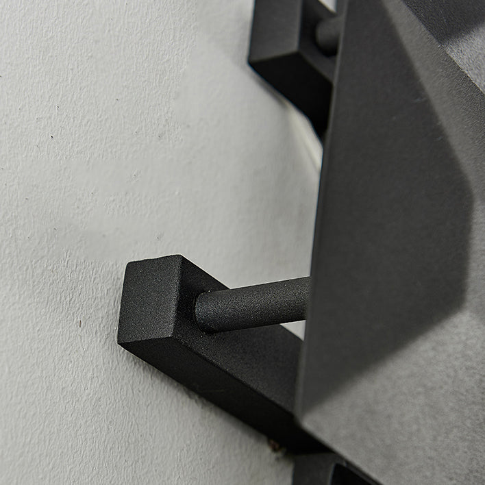 Lampada a parete geometrica in bianco/nero modernista 1/3 luci con tonalità metallica.