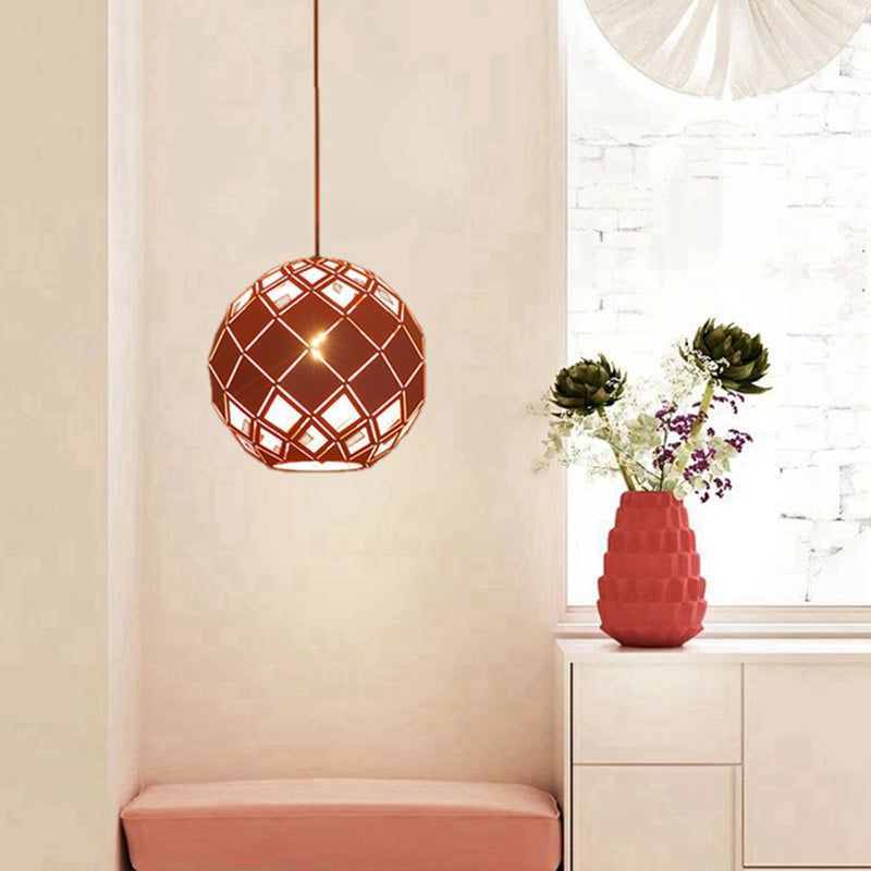 Luz de colgante de sombra de globo hueco de metal nórdico 1 Lámpara de techo azul claro/rojo/amarillo para sala de estudio