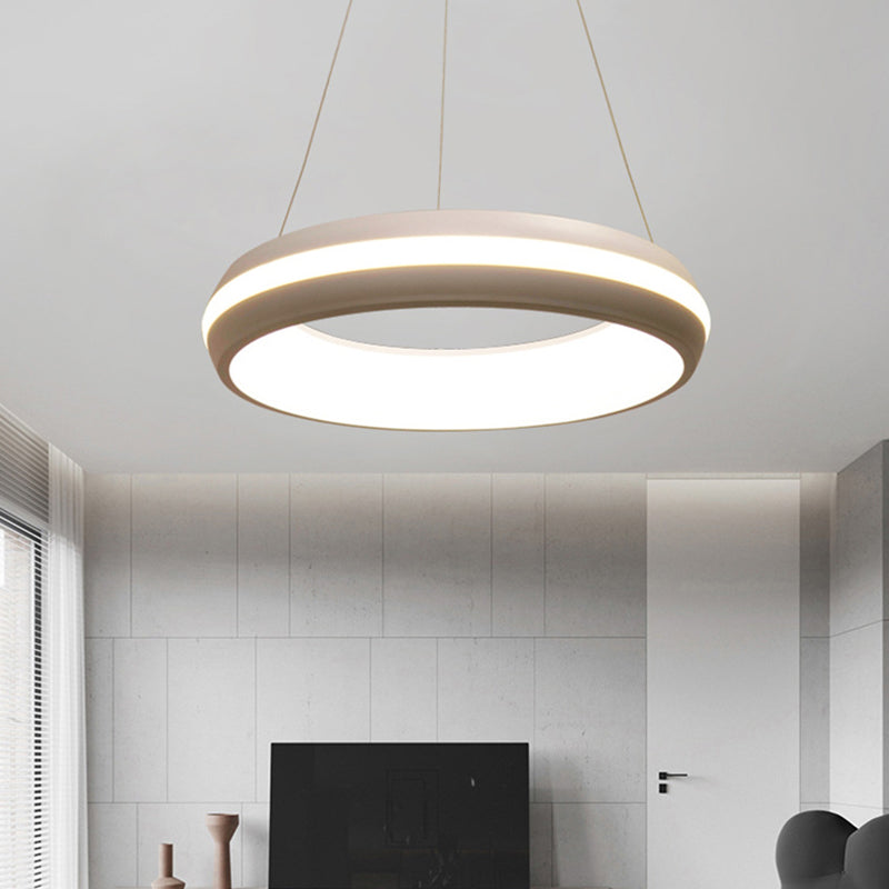 Donut Metal Metal Modernista LED White/Grey Hanging Lighture en tercera marcha, 19 "/25" de ancho