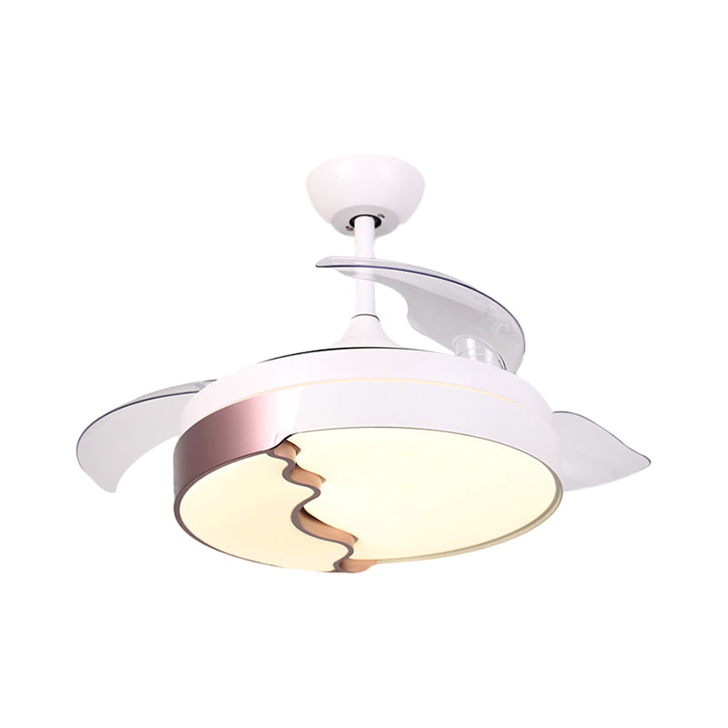 42,5 "Breittrommel halb Flush Mount Moderne Acrylweiße 4-Blade-LED-Pendellungslüftellicht mit Wellendesign