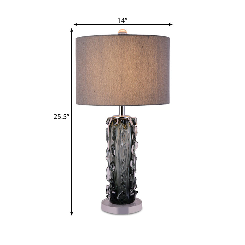 1 Kopfnachtstillstand Lampe moderne blasse Fassstoff Schattentisch Licht mit geprägter Kristallsäule in dunkelgrau