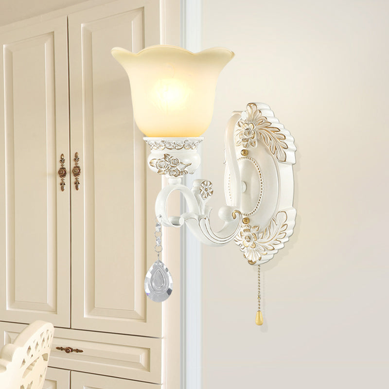 White Scalloped Wall Lighting Traditional Ivory Glass 1/2-Bulb Dining Room Sconce Light Fixture