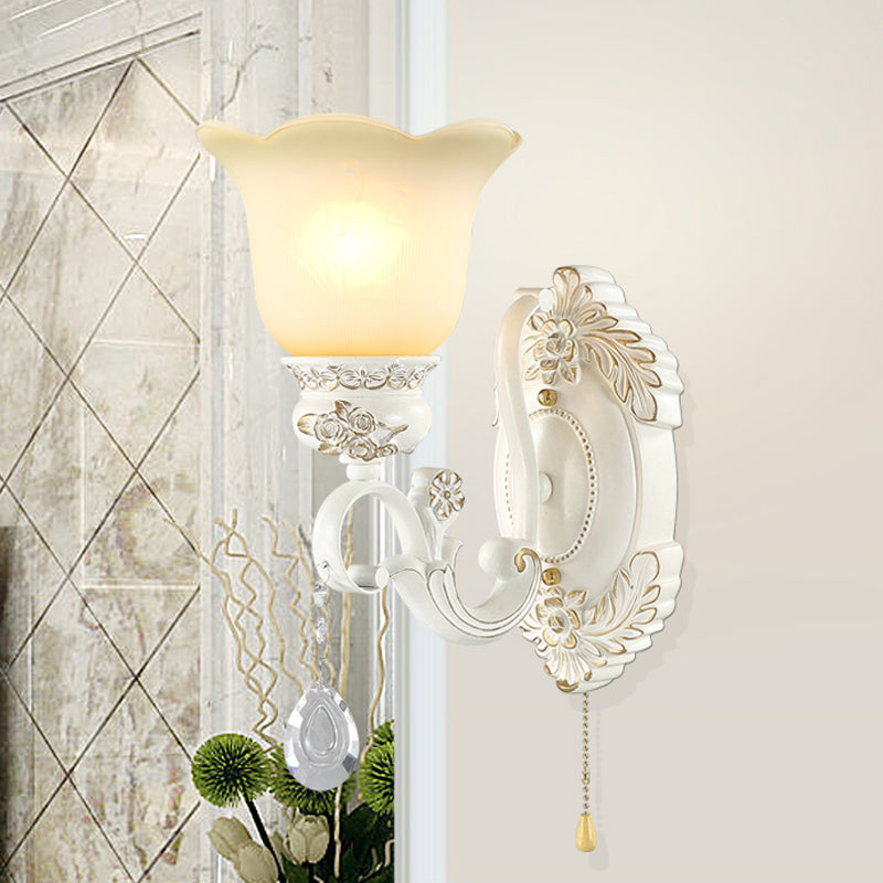 White Scalloped Wall Lighting Traditional Ivory Glass 1/2-Bulb Dining Room Sconce Light Fixture
