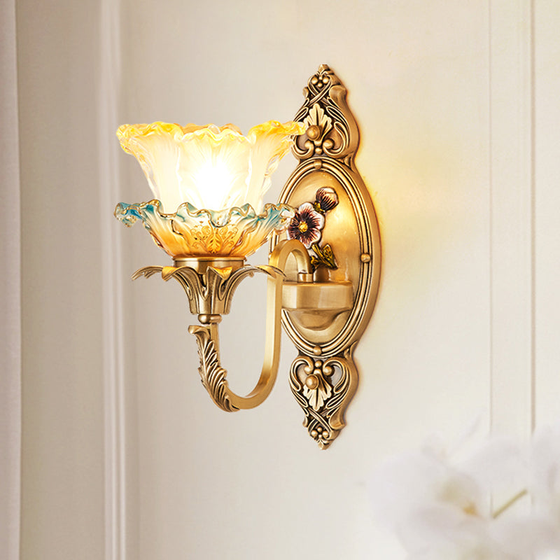 1/2-Head 2-Layer Ruffle Wall Light Traditional Brass Frosted Glass Wall Mount Lighting Fixture