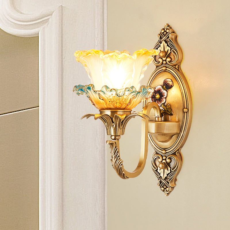 1/2-Head 2-Layer Ruffle Wall Light Traditional Brass Frosted Glass Wall Mount Lighting Fixture