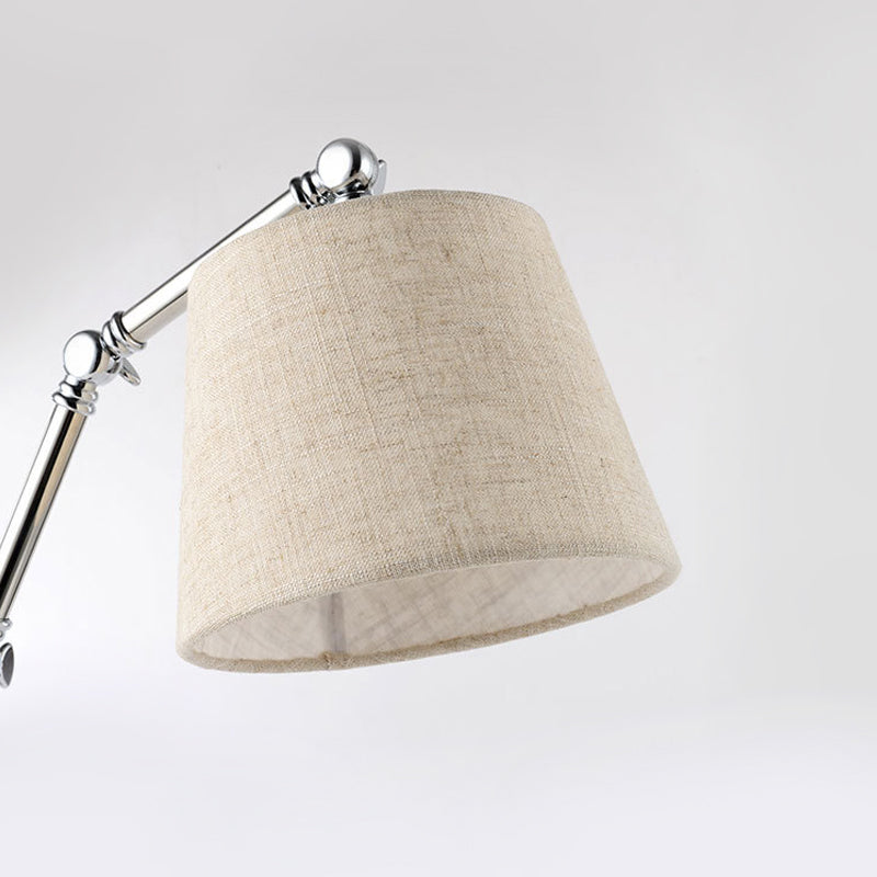 Lampada da scrivania affusolata moderna in tessuto a 1 luce da lettura, lampada da libro in beige con braccio regolabile