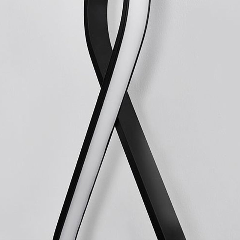 8-Shaped Wall Lamp Simple Acrylic LED 1 Light Black/White Wall Sconce Lighting in Warm/White Light