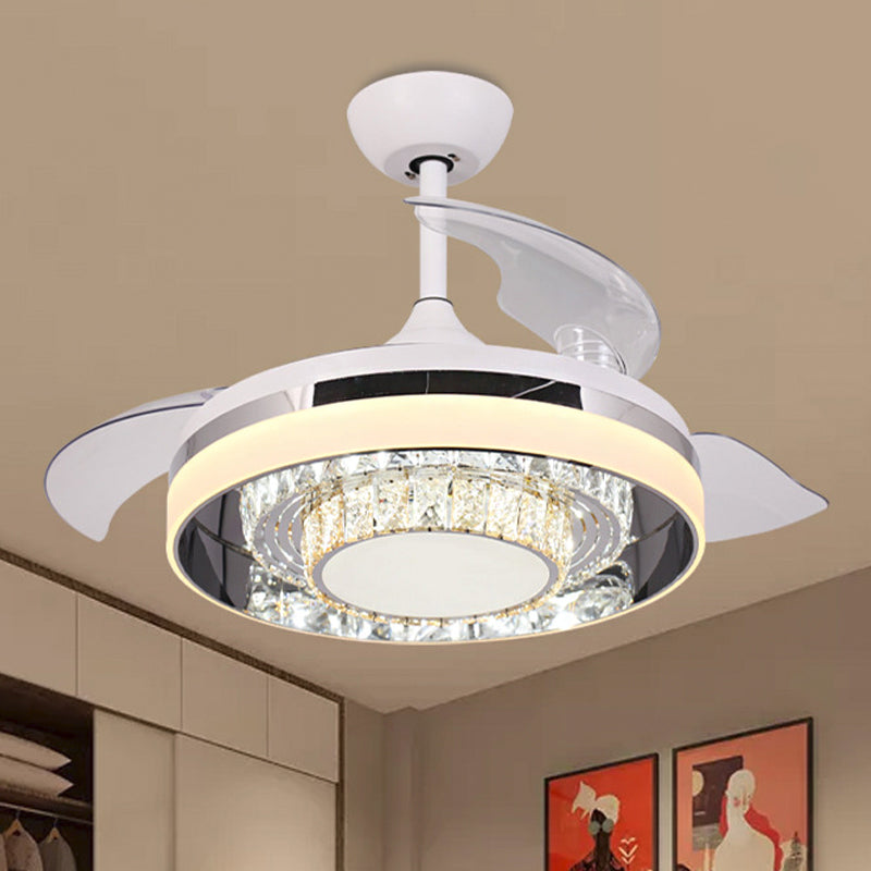Witte LED hanger ventilator licht eigentijdse gefacetteerde kristallen cirkelvormige 3 bladen semi -flush light, 42 "w