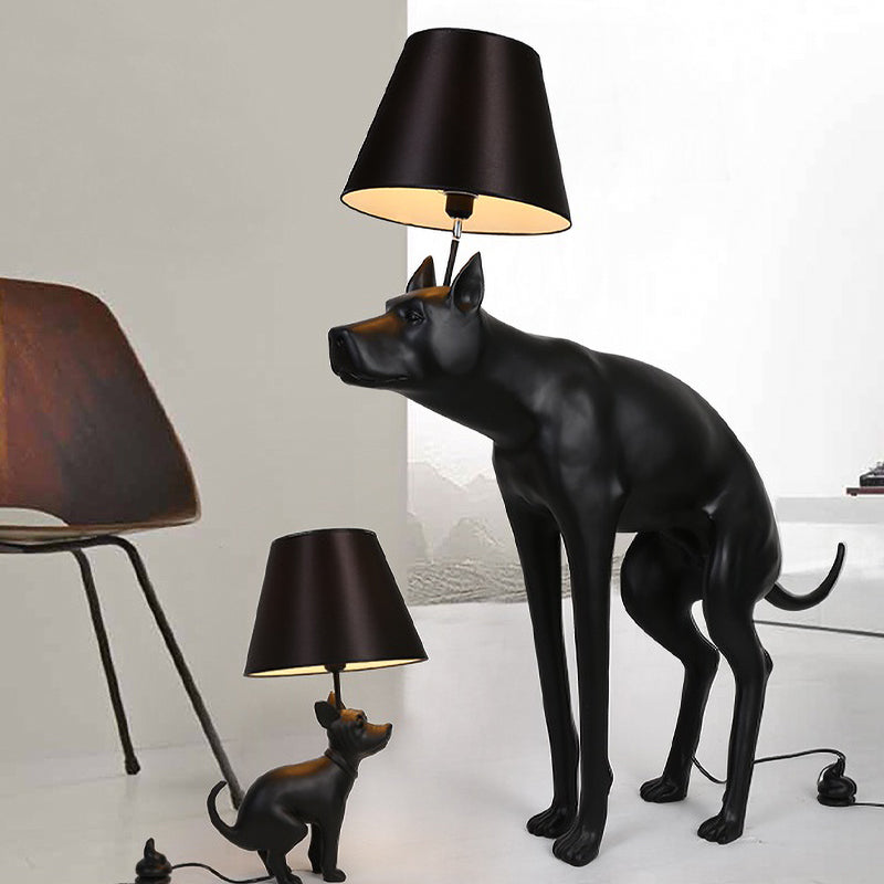 Lámpara de noche de resina Estilo country Style 1 Bulbo de la mesa de la mesa de dormitorio en negro con tono de tela de cono