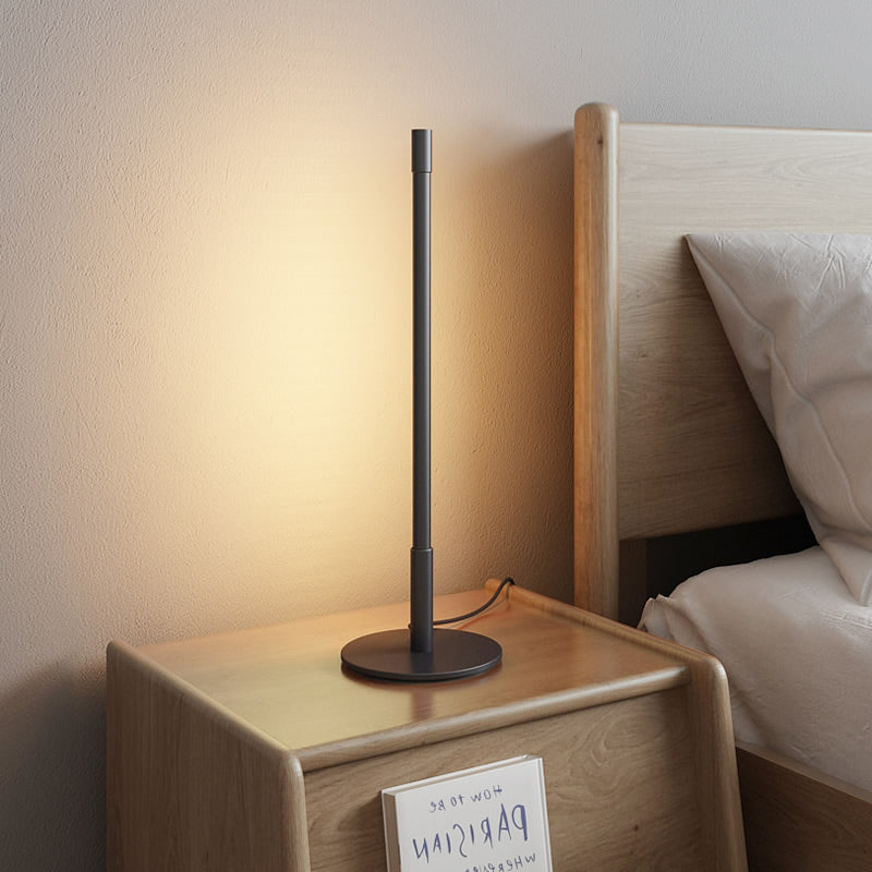Luce notturna a LED plug-in Luce a LED Simple Creative comodino creativo lampada da tavolo in nero, calda/bianca
