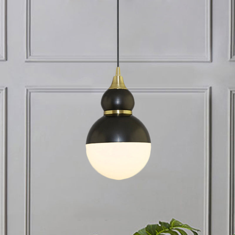 Schwarz/Messing -Kürbis -Form -Anhängerlampe Mitte des Jahrhunderts Metall 1 Licht -Pendel Licht mit Bodenweißglasdiffusor