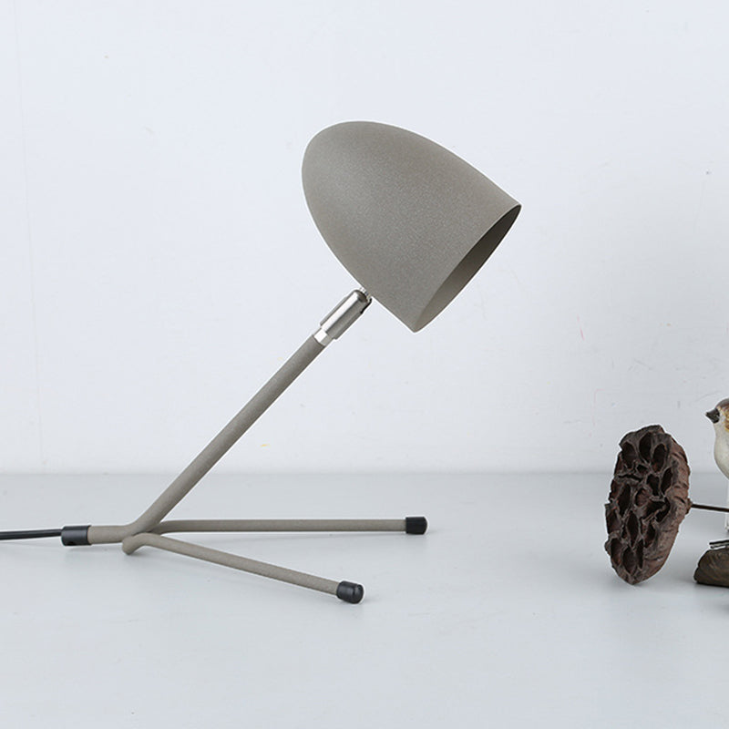 Bullet Head Rotatable Task Lighting Nordic Metal Single Silver Grey/Black Desk Lamp with Oblique Design