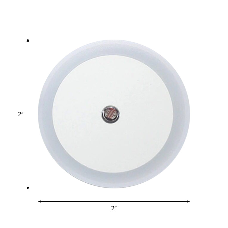 White Round Mini Nightlight Simple Plastic Plug in LED Wall Lighting for Corridor