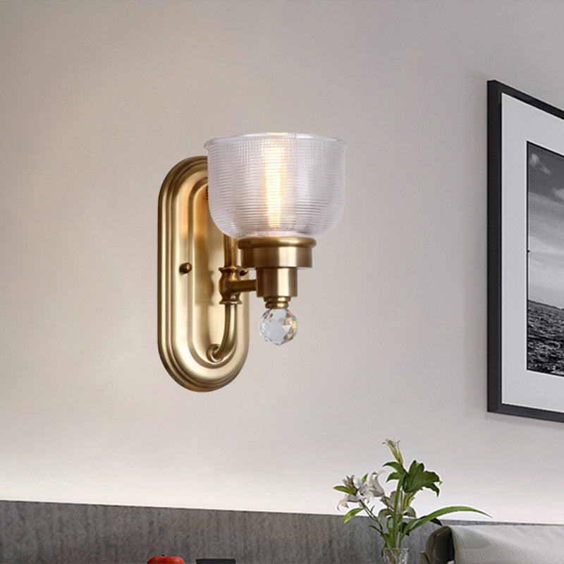 Klares Rippenglas Goldwandlampe Gewölbte 1-Köpfen-Kolonialismus-Wandlicht mit klarer Kristallkugel