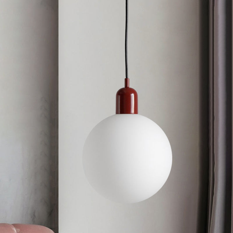 Simpuzzo sferico Opal Glass Dropserve Pendant 1 Light Appedful Light con cappuccio rosso/bianco/verde