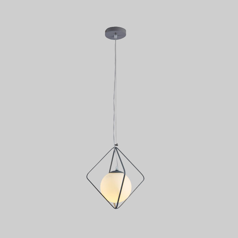 Grün/grau Rhombus Käfig Anhänger Licht Minimalist 1 Kopfeisen Hanging Lampe Kit mit Kugelmilchglas Schatten im Inneren