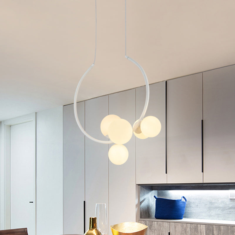 Black/White Open Circle Chandelier Lamp Modern Stylish 5 Heads Iron Pendant Lighting with Bubble Milk Glass Shade