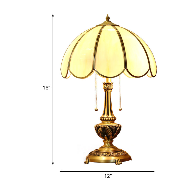 Gold 1-Bulb Nightstand Light Colonialist Beige Glass Scalloped Metal Table Lamp with Pull Chain