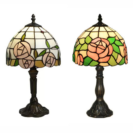 Tiffany Rose Table Light Dormitorio 1 Luz de vidrio manchado de luz Luz de pie en blanco rosa/rosa