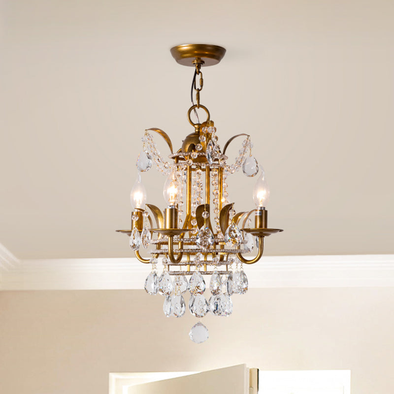 4 lichten lantaarn kroonluchter verlichting klassieke metalen plafond hanger in goud met afgeschuinde kristaldruppel
