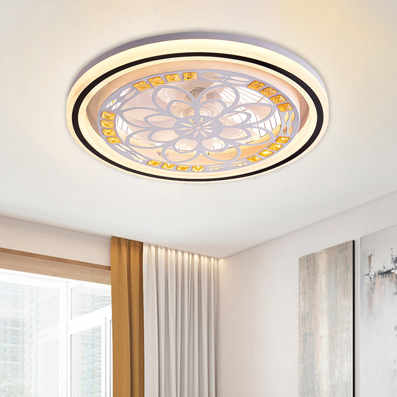 21,5 'W LED -Kristallblöcke Hängende Lüfterlampe zeitgenössischer weißer runder Esszimmer Halbflush Licht mit 7 Klingen