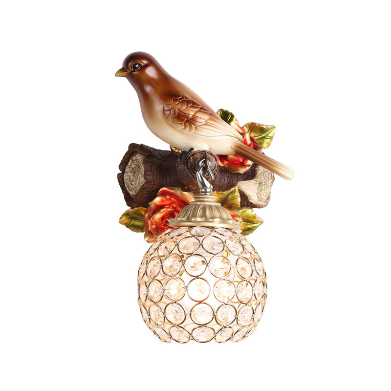 Éclairage d'éclairage de mur d'oiseau droit / gauche Lodge Style Resin 1 Lumière Lumière Lumière avec Crystal Global Shade in Brown