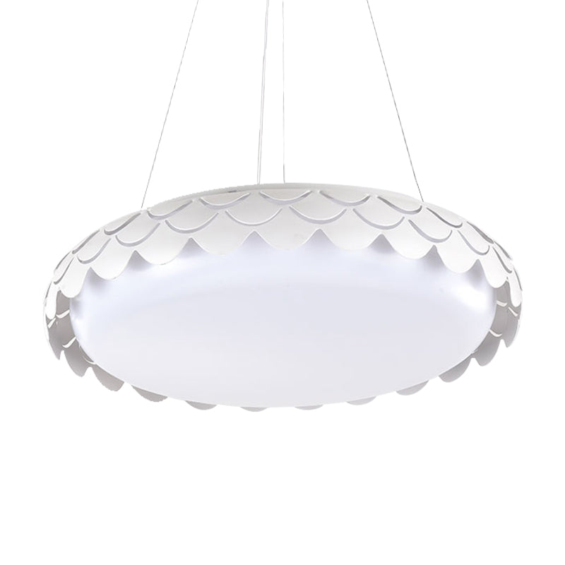 Lámpara colgante de escala de pescado kit de metal contemporáneo LED blanco/techo de oro Luz colgante en luz cálida/blanca/natural, 19 "/23" de ancho