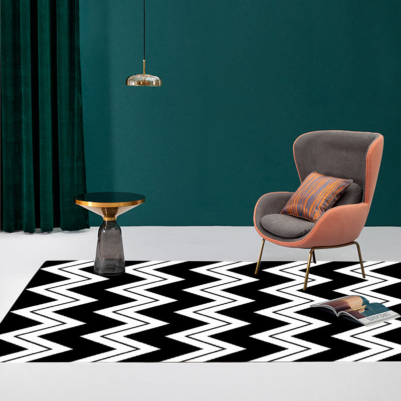 Zwart-wit nieuw tapijten Polyester Chevron Patroon Tapijt Wasbaar Non-Slip Achterstapijt voor woonkamer
