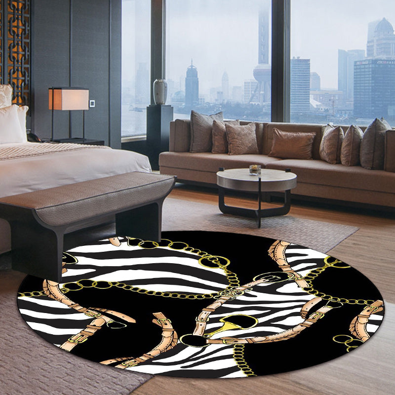 Modern Living Room Rug in Black Zebra Stripe Belt Chain Print Rug Polyester Washable Anti-Slip Area Rug