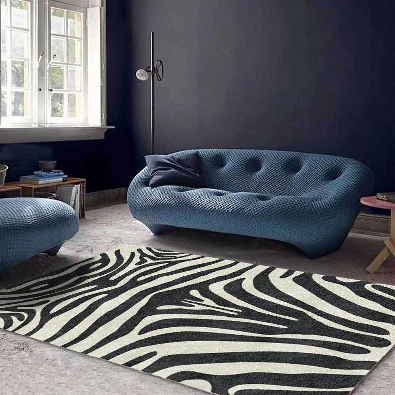 Contemporary Zebra Stripe Pattern Rug Black and White Polyester Rug Machine Washable Non-Slip Area Rug for Bedroom