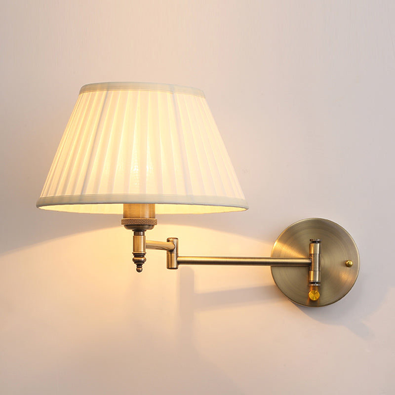 Tissu beige applique lampe plissée cône à tête unique