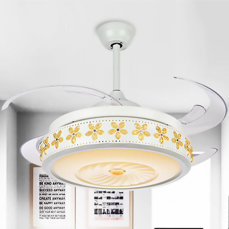Modern stijlvolle LED -plafondventilator Licht metallic Wit Vortex Semi Flush Lamp met ingebed Amber Crystal Accent
