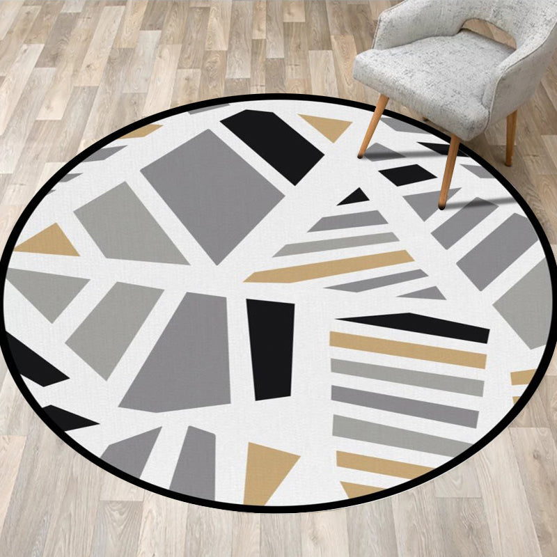 Simple Modern Rug in Grey Geometry Pattern Rug Polyester Pet Friendly Carpet for Home Decoration