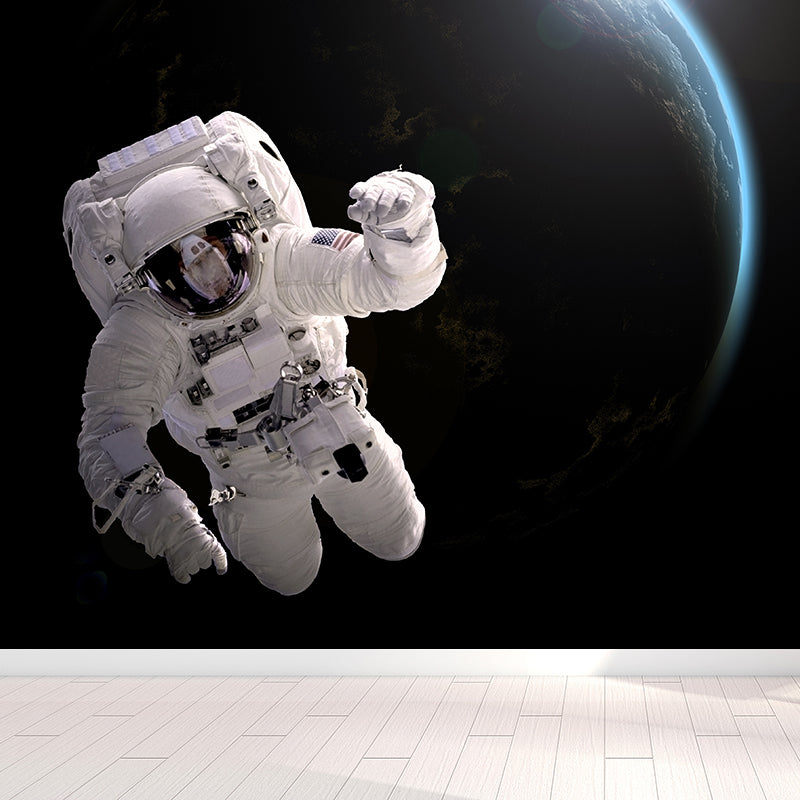 Floating Astronaut Mural Decal Sci-Fi Non-Woven Materials Wall Covering in Black