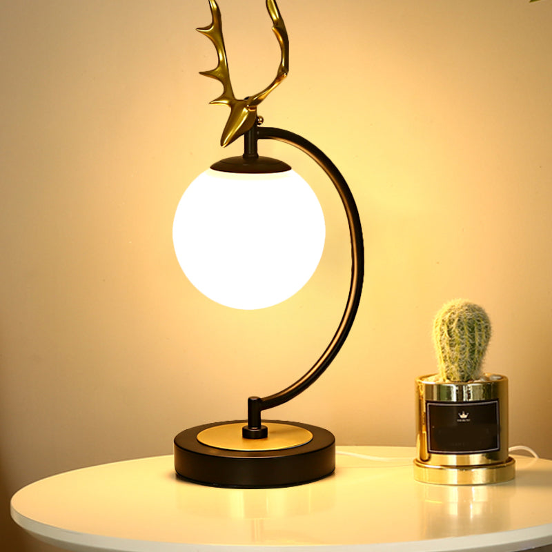 Lampada da lettura globo Cartoon vetro bianco 1 luce nero/oro con design cervo per camera da letto