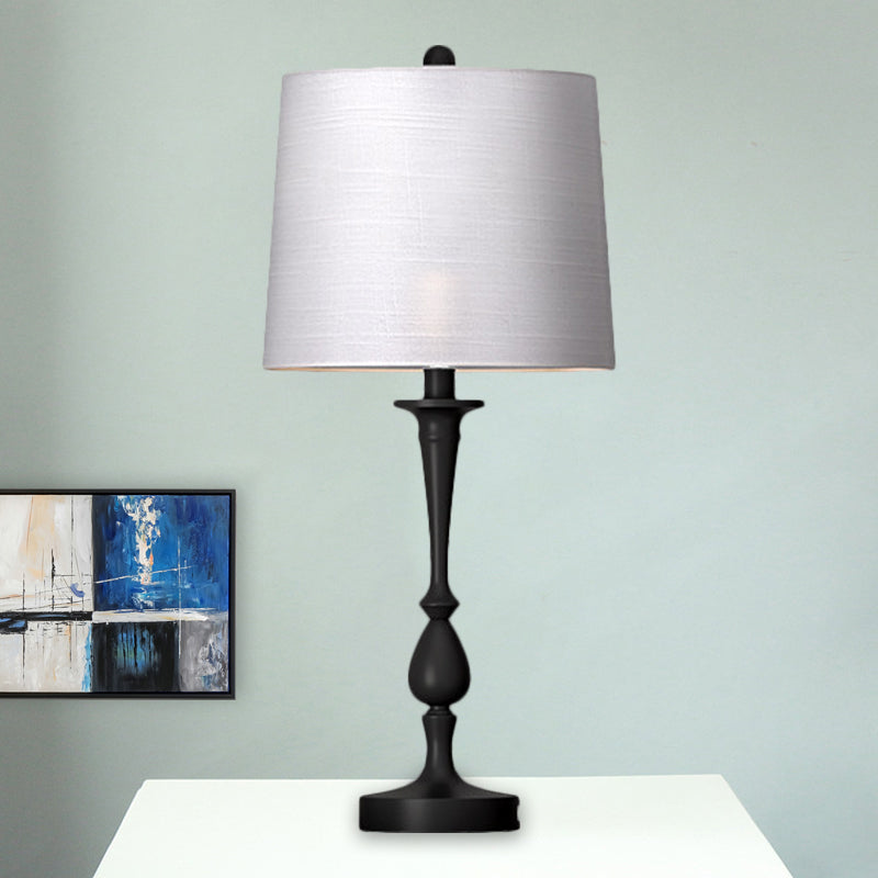 Stofffassform Nachtlampe Antiquier 1-Licht Schlafzimmer Tischstand Beleuchtung in Schwarz/Silber/Gold