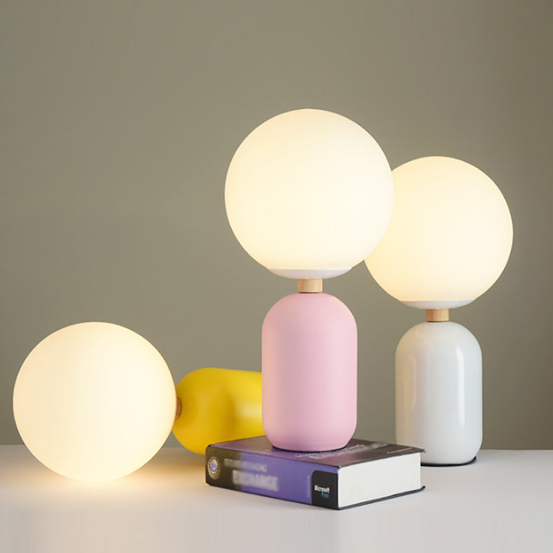 Lampada da tavolo notturno globale in vetro bianco Nordic 1-bulba grigio/bianco/rosa Libra di lettura Light con base di cilindri